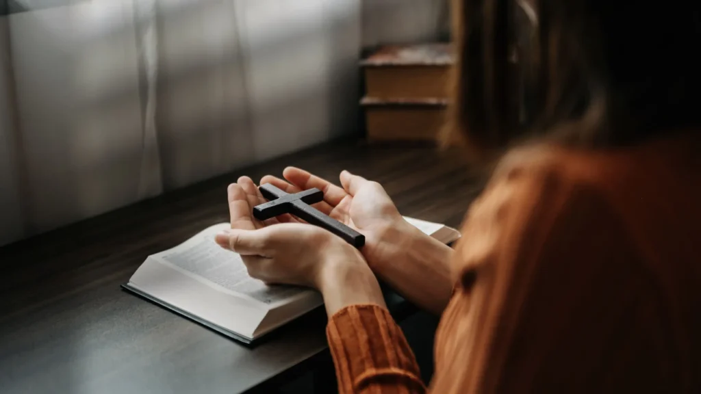 How To Meditate On God'S Word: A 15-Minute Guide For Spiritual Growth 3 How to Meditate on God's Word